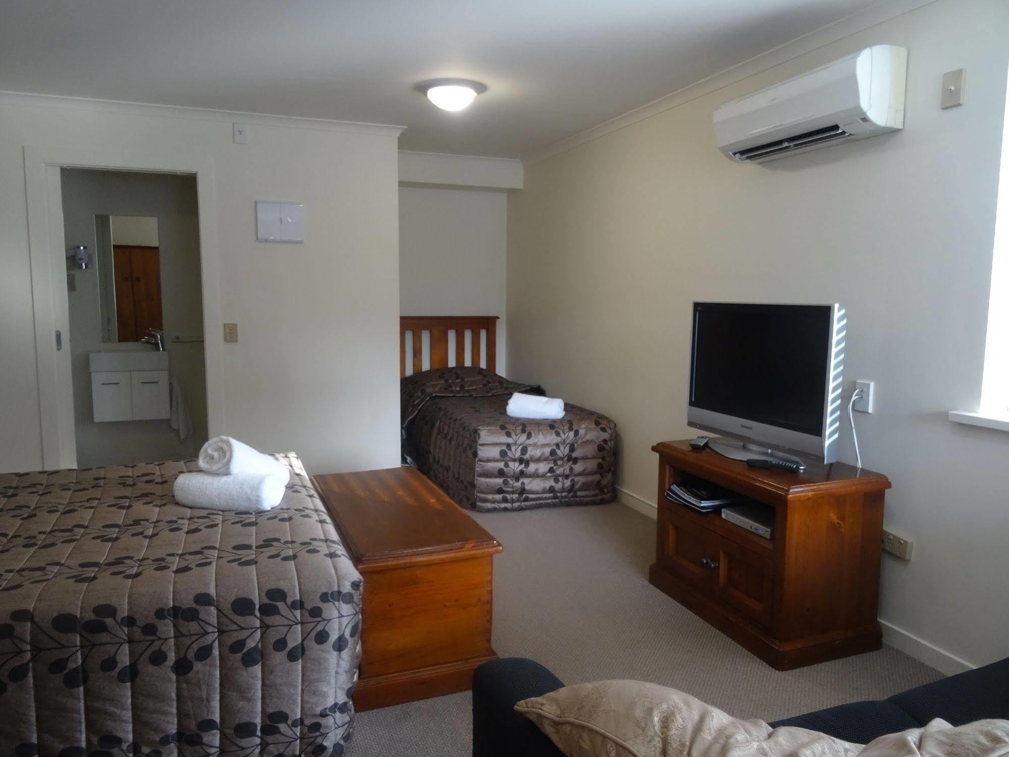 Sahara Motels Dunedin Dış mekan fotoğraf